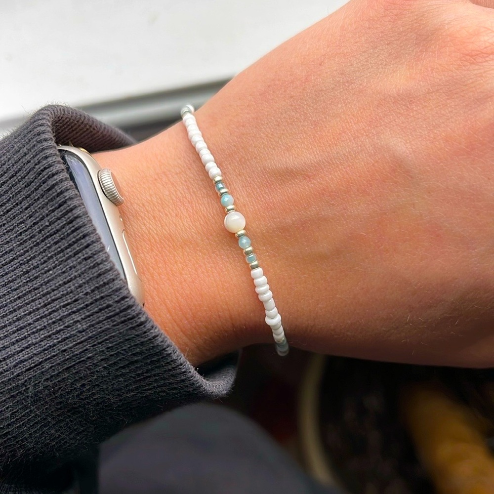 White and Blue Seed Bead Bracelet 14k played sterling silver